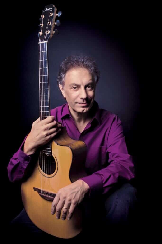 即納お得THE Guitar Of　pierre bensusan 　ピエール・ベンスーザン/ 　タブ譜付属　貴重VHS　3本セット　VOLUME 1.2　/　IN Concert　現状品 ポピュラーギター曲